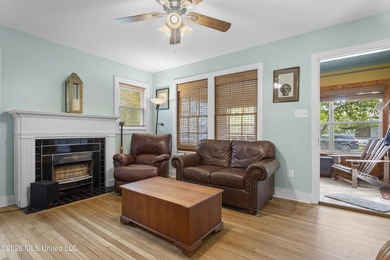 Wonderful Home Just Blocks from the Beach! Walking distance also - photo 8