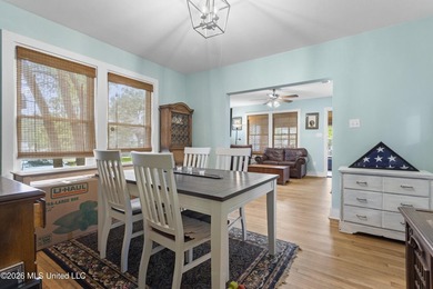 Wonderful Home Just Blocks from the Beach! Walking distance also - photo 10