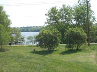 Lake Menomin Acreage For Sale in Menomonie Wisconsin
