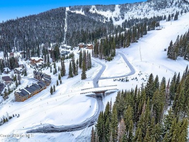 Welcome to Crystal View at Schweitzer! A truly unrivaled - photo 12