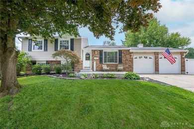 (private lake, pond, creek) Home Sale Pending in Beavercreek Ohio