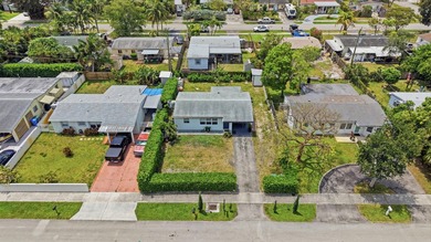 Beautifully updated 2-bedroom, 1-bath home with EXTRA Florida - photo 29