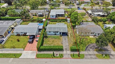 Beautifully updated 2-bedroom, 1-bath home with EXTRA Florida - photo 30