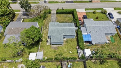 Beautifully updated 2-bedroom, 1-bath home with EXTRA Florida - photo 37