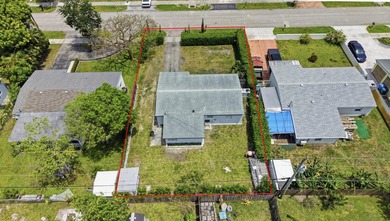 Beautifully updated 2-bedroom, 1-bath home with EXTRA Florida - photo 38