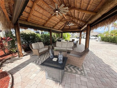 Exceptional oversized 2,749 sq. ft. pull-in lot offering - photo 11