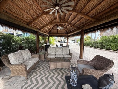 Exceptional oversized 2,749 sq. ft. pull-in lot offering - photo 12