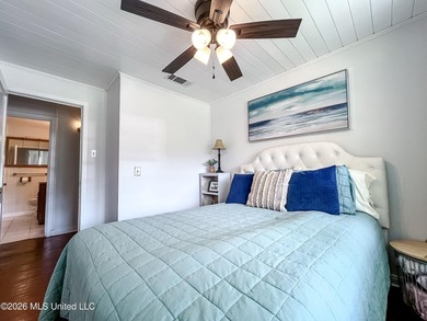 Coastal charm meets modern convenience in this beautifully - photo 18