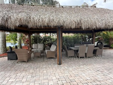 Exceptional oversized 2,749 sq. ft. pull-in lot offering - photo 18