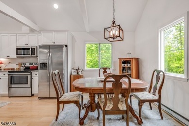 Charming ranch-style home offering 2 Bedrooms / 1 Bathroom in - photo 21