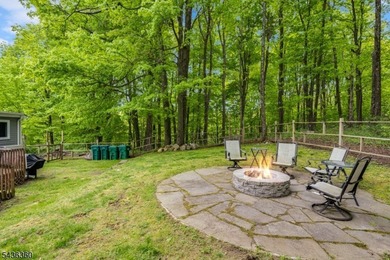 Charming ranch-style home offering 2 Bedrooms / 1 Bathroom in - photo 37