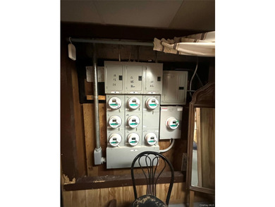 Solid 6% Return on Investment on this 8 Unit Income Generating - photo 3