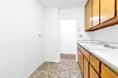 Amazing deal for 2 bed 1.5 bath, the biggest corner unit in one