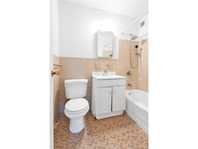 Amazing deal for 2 bed 1.5 bath, the biggest corner unit in one