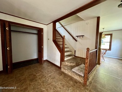 Great potential in a lovely setting. Located on a dead end, this - photo 4