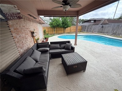 Step into this inviting 4 bedroom, 2 bath home tucked away on a - photo 31