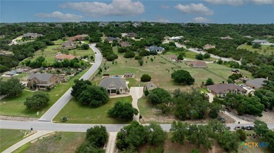 This breathtaking and spacious residence is ideally located on 4 - photo 45