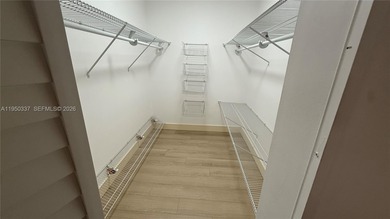 Very bright and beautifully updated 1-bedroom, 2-bath residence