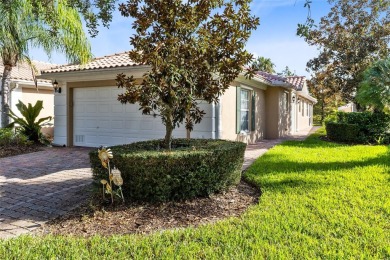 (private lake, pond, creek) Townhome/Townhouse Sale Pending in Orlando Florida