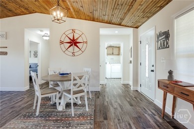 Welcome to your own slice of paradise on Lake Hartwell! This - photo 4