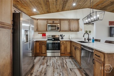 Welcome to your own slice of paradise on Lake Hartwell! This - photo 7
