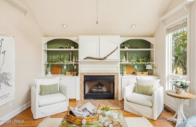 IN-TOWN DEEPWATER HOME! Extrememly rare find in Beaufort County - photo 12
