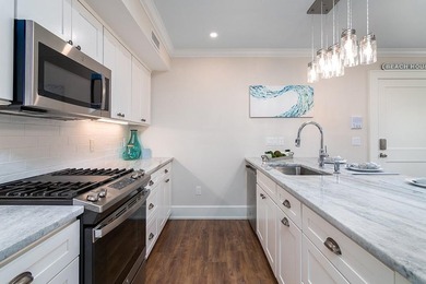 Rare find in the heart of Newport! This young, FIRST FLOOR ONE - photo 13