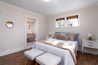 Rare find in the heart of Newport! This young, FIRST FLOOR ONE - photo 19