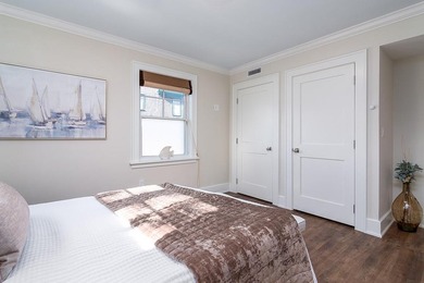 Rare find in the heart of Newport! This young, FIRST FLOOR ONE - photo 20