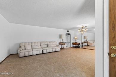 Welcome to this well-maintained Annapolis model. Situated on an - photo 6