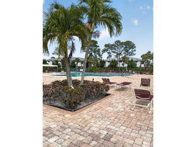 EXCITING opportunity in Lucerne Lakes! This 4th-floor Lake Worth - photo 3