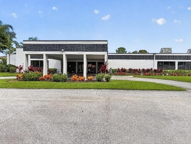 EXCITING opportunity in Lucerne Lakes! This 4th-floor Lake Worth - photo 5