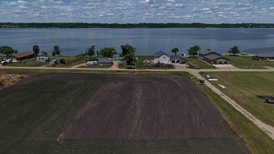 161 x 266 back lot on Lake Traverse in the Lake Traverse Estates - photo 2