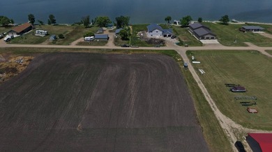 161 x 266 back lot on Lake Traverse in the Lake Traverse Estates - photo 3