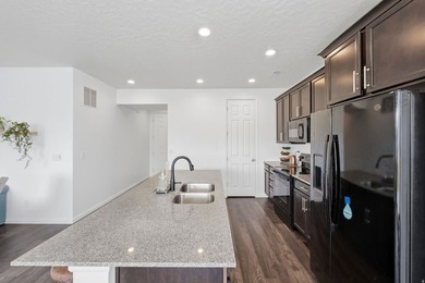 BUYER BACKED OUT LAST MINUTE!!! HUGE PRICE REDUCTION!! Freshly - photo 3