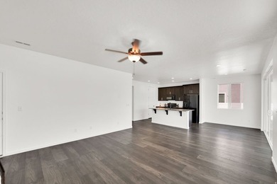 BUYER BACKED OUT LAST MINUTE!!! HUGE PRICE REDUCTION!! Freshly - photo 8