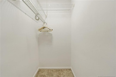 Welcome to this beautifully maintained ground-floor, 2-bedroom - photo 12