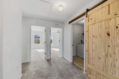 Welcome to your dream lakefront retreat in Fort Pierce! This - photo 19