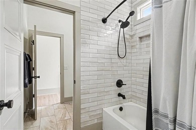 A total of 3 MOVE-IN READY HOMES available on a PRIVATE 85-ACRE - photo 28