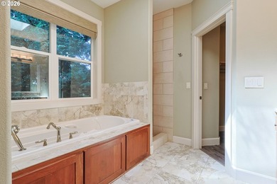 Thoughtfully designed with spacious rooms and an open, vaulted - photo 30