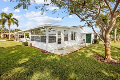 Enjoy lakeside living in this 3-bedroom, 2-bath home located in - photo 31