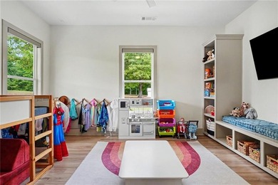 A total of 3 MOVE-IN READY HOMES available on a PRIVATE 85-ACRE - photo 32