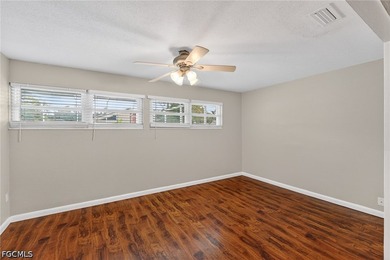 Welcome to this spacious and versatile Sarasota home offering - photo 35