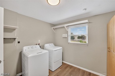 Welcome to this spacious and versatile Sarasota home offering - photo 40