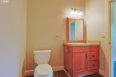 Thoughtfully designed with spacious rooms and an open, vaulted - photo 40