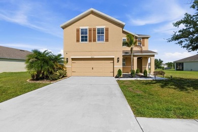 Welcome to your dream lakefront retreat in Fort Pierce! This - photo 43