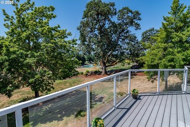 Beautiful 5-bed, 4-bath custom home on nearly one acre in a - photo 15