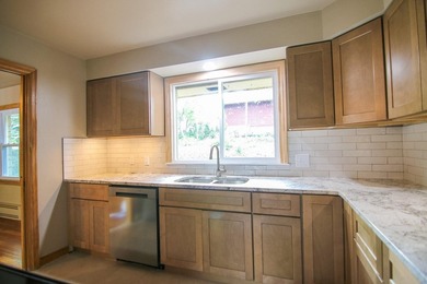 Welcome to this completely renovated stunner! Exquisite exterior - photo 19