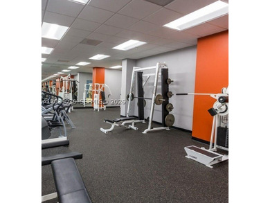 AWESOME LOCATION JUST STEP AWAY FROM WORLD-CLASS SUNNY ISLES - photo 22
