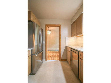 Welcome to this completely renovated stunner! Exquisite exterior - photo 23